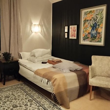 Central Hel Laegenhet. Naera Till Allt. Umeå Extérieur photo